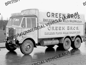 AEC Mammoth Major Mk.II / High sided lorry with tonneau cover / AEB05691q