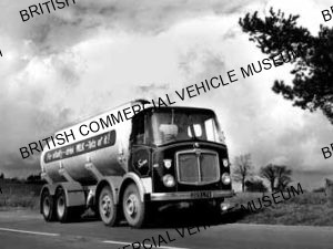 AEC Mammoth Major 8 Mk.V / Wincanton Transport (for Cow and Gate) / AEP21790a