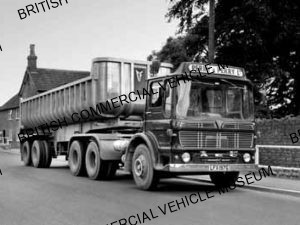 AEC Mammoth Major tractor unit / Perry and Perry Ltd / AEP43752a