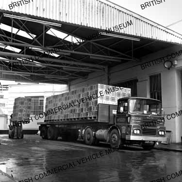 Guy Big J tractor unit / Mackay Watford / GP0908Aa