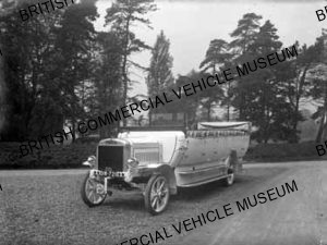 Leyland M / Charabanc / L000054q