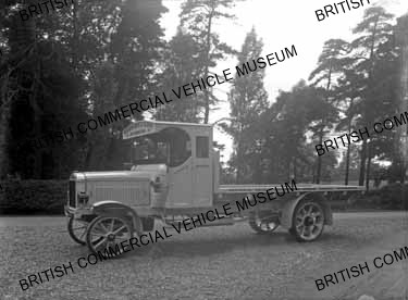 Leyland M / Flat lorry / L000063q