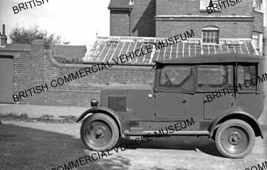 Trojan / 4-door convertible / L003910q