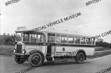 Leyland Lion LSC / Btadford City Tramways / L003945q