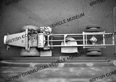 Leyland Llama / Lryland Motors / L010121a