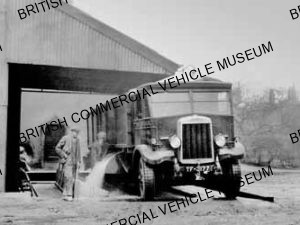 Leyland Hippo / H Hutchings / L010508a