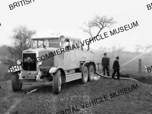 Leyland Terrier TE5 / Durham & Northumberland Fire Brigade / L010792a