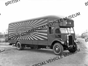 Leyland Llama GTS4 / Earnshaw Bros. & Booth, Burnley / L012101q