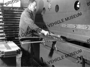 Pels Press / Leyland Motors Ltd / L015101q