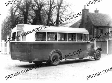 Leyland Cub KPO3 / Park Royal B26F / L015328q