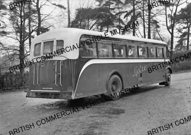 Leyland Lion LT5A / Single-deck bus B34F / L015340q