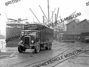 Leyland Hippo TSW / Blunt Bros., Cardiff / L015445q