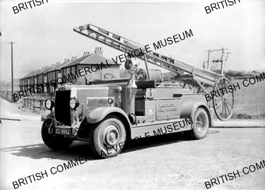 Leyland FT1 / Warrington Fire Brigade / L015891q