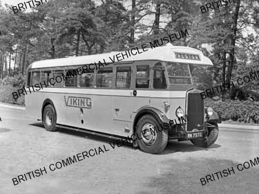 Leyland Lion LT7 / Rear entrance single-deck bus / L016124q
