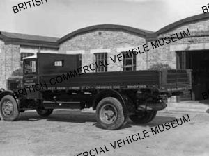 Leyland Cub KZ3 / Dropside lorry / L016409q