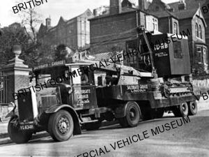 Leyland Badger TA tractor unit / Low loading semi-trailer / L016706q
