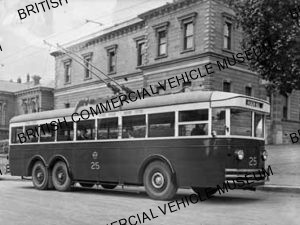 Leyland Trolleybus / 25-seat single-deck / L017006q