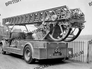 Leyland TLM / Croydon Fire Brigade / L017617a