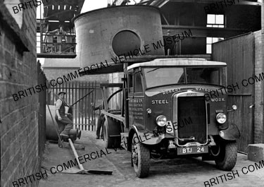 Leyland Beaver / Robert Watson & Co. / L020615a
