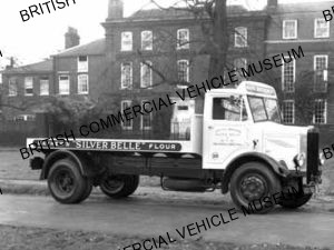 Leyland Lynx DX3 / Mark Mayhew Ltd., Battersea / L022735q