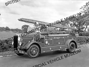 Leyland Cub FK8A / Open Fire Engine / L025197q