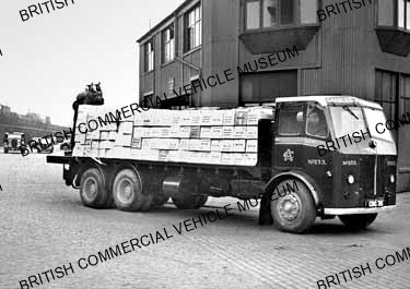 Leyland Hippo / Charles Alexander, 155 / L032970a