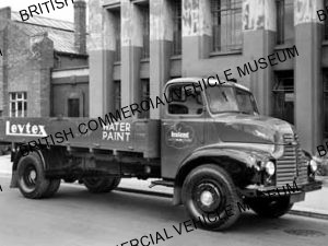 Leyland Comet / Leyland Paint and Varnish / L035907a