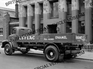 Leyland Comet / Leyland Paint and Varnish / L035908a
