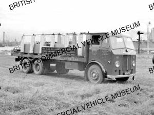 Leyland Hippo / Pilkington Bros., St. Helens / L036294a