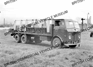 Leyland Hippo / Pilkington Bros., St. Helens / L036294a