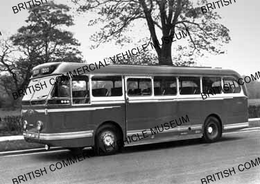 Leyland Royal Tiger PSU1 / 15 / W S Hunt Coaches / L044677a