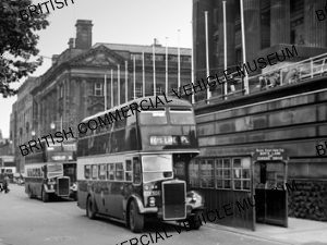 Leyland Titan PD2 / 10 / Preston 44 / L045182a