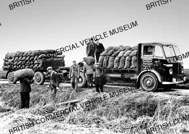 Leyland Beaver 12B / 10 / Walter Smith, Spalding / L046089a