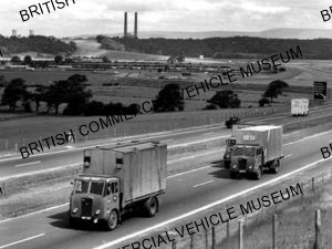 Albion (2 4-wheel trucks) / L060286a