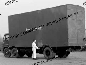 Leyland Steer / London Carriers Ltd / L061834a