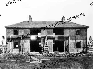 Erection of houses / LP00348q