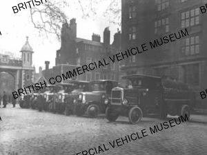 Leyland n / c lorries, inc. RAF type / Shell / LPF0129