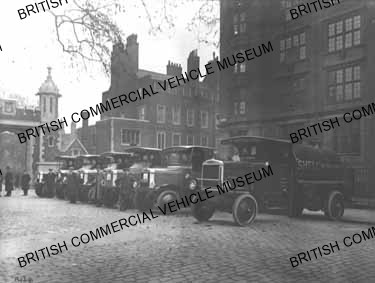 Leyland n / c lorries, inc. RAF type / Shell / LPF0129