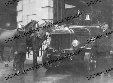 Leyland Fire Engine / LPF0577
