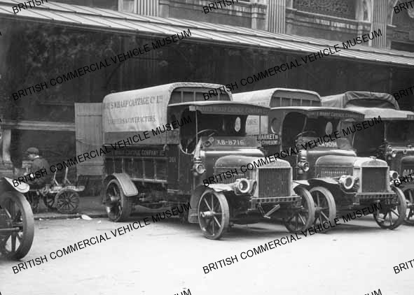 Leyland n / c lorry / Hays Wharf Cartage Co Ltd / LPF1177
