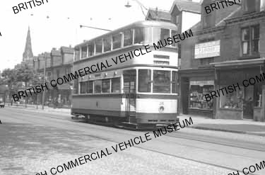 Tram / Sheffield, 281 / MAT0068q
