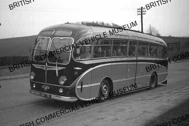Leyland Royal Tiger PSU1 / 15 / York Bros. Ltd., Northampton / MAT0701q