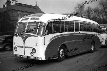 Leyland Royal Tiger PSU1 / 15 / Victoria Garage, Horwich / MAT0707q