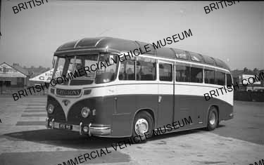 Leyland Royal Tiger PSU1 / 15 / Gregson, Skelmersdale / MAT0714q