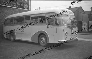 Leyland Royal Tiger PSU1 / 15 / Taylor, Bicester / MAT0989q