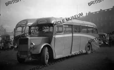 Leyland Tiger PS1 / 1 / Grey Green, London / MAT2126q