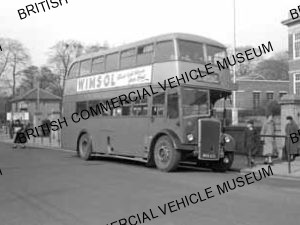 Leyland Titan PD2 / 12 / Wass Bros., 10 / MAT2689q