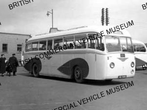 Leyland Royal Tiger PSU1 / 13 / Yorkshire Woollen, 740 / MAT2711q