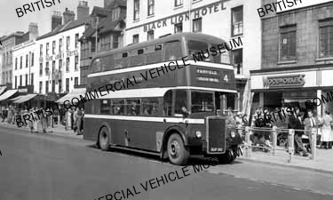 Leyland Titan PD2 / 12 / Stockton Corporation, 27 / MAT2815q