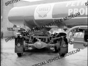 Scammell Trunker I / Shell Mex and BP / S04946Da